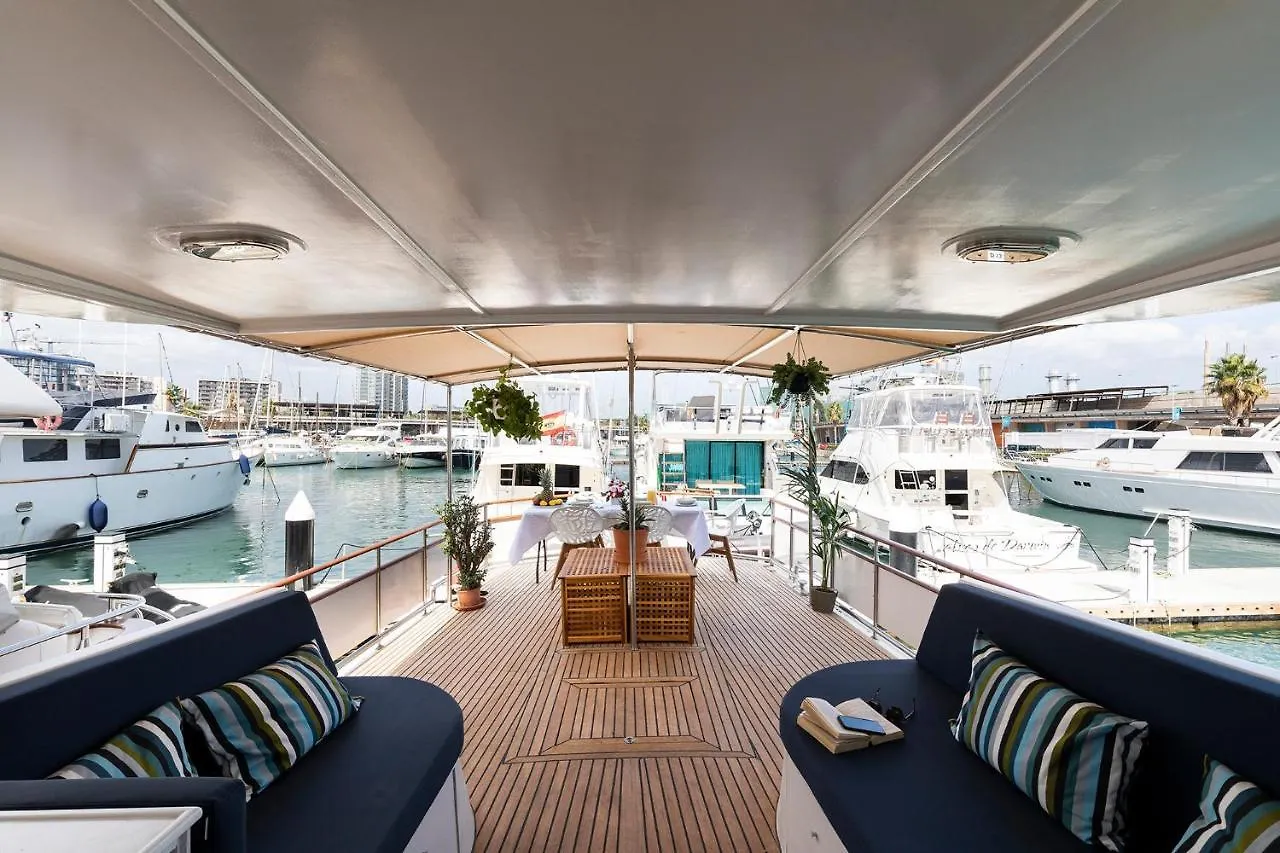 C120 - Charming Boat In Port Forum Barcelona