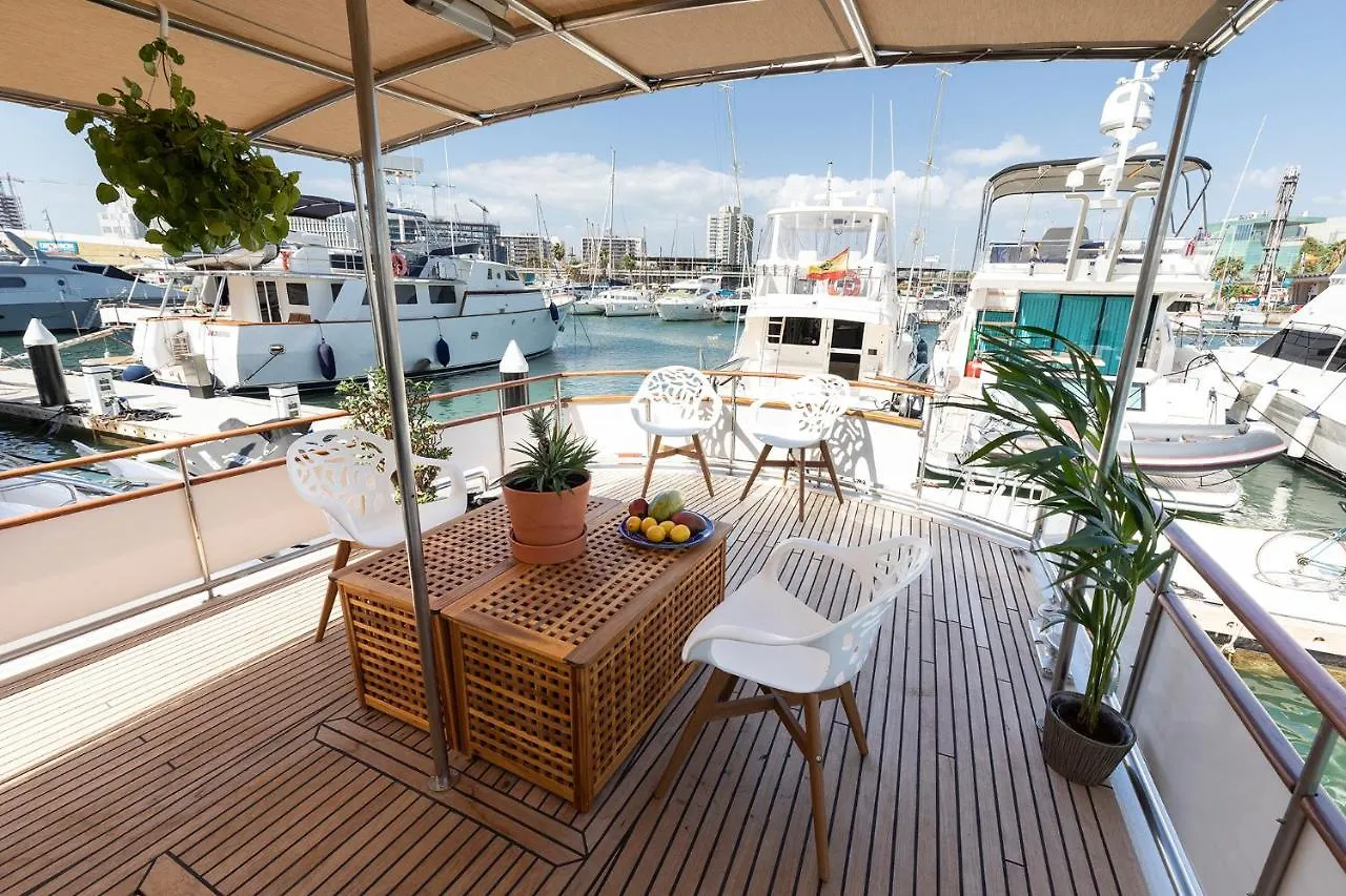 C120 - Charming Boat In Port Forum Barcelona Spain